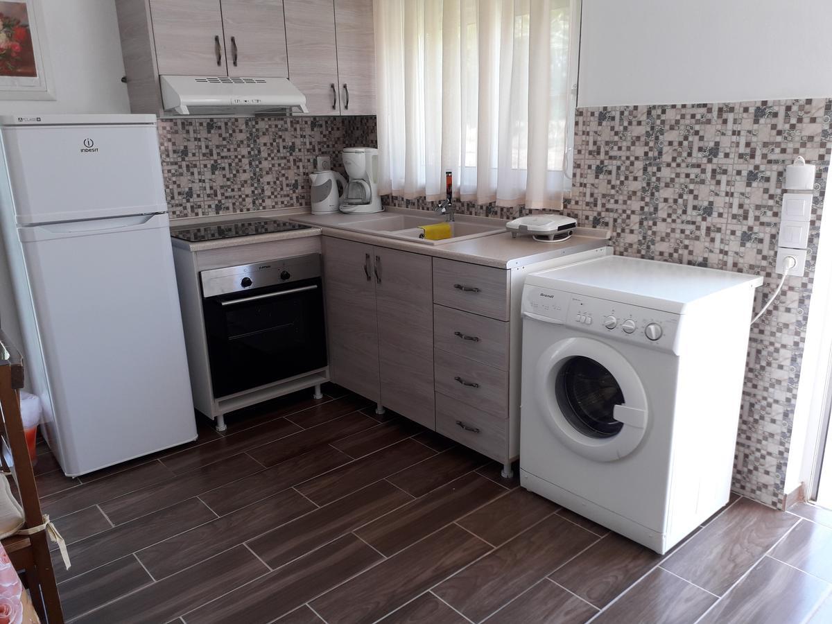 Petasos Apartments 1 เกนนาดี ภายนอก รูปภาพ